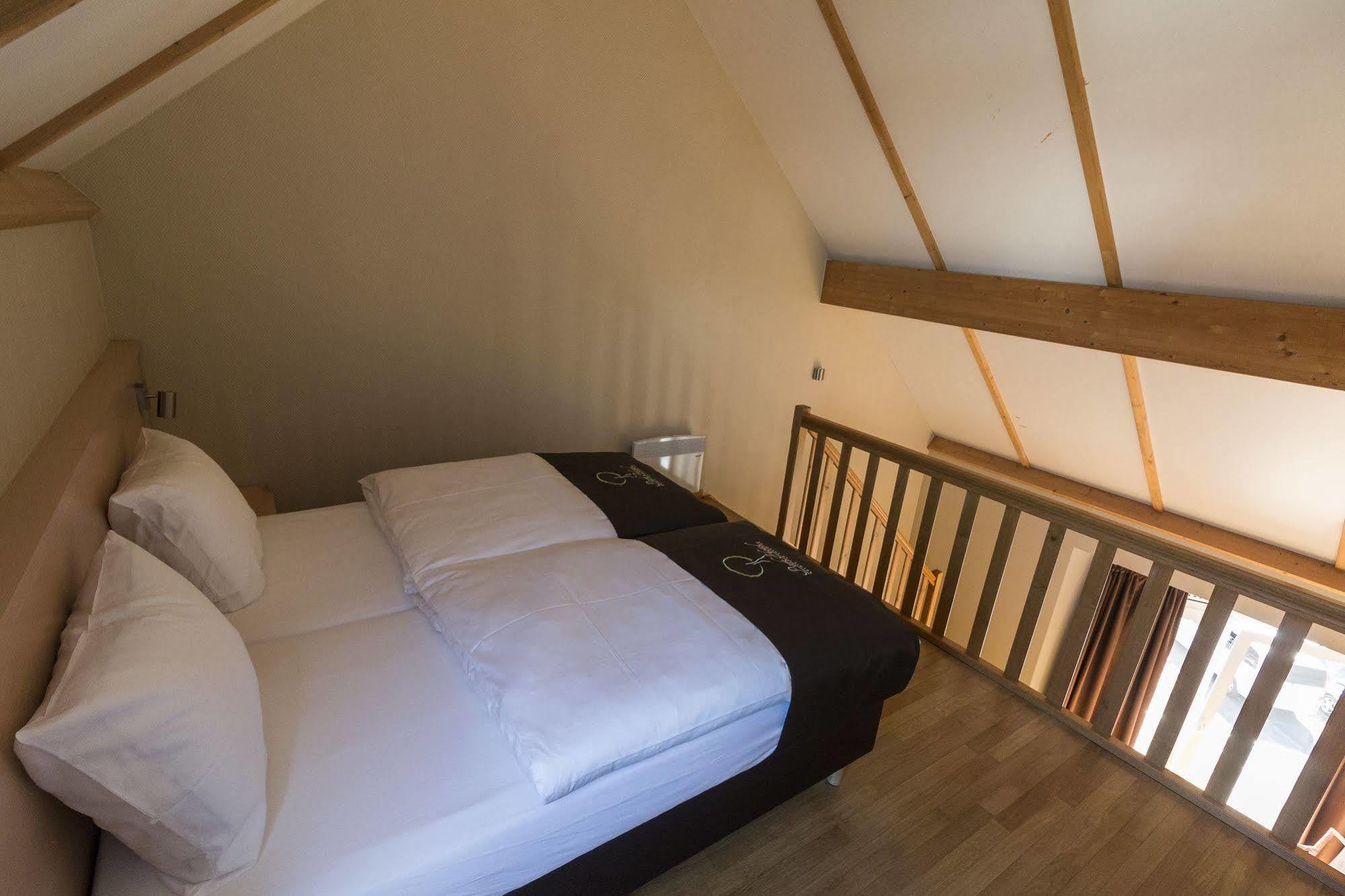 Park Hotel Kelmis Екстериор снимка