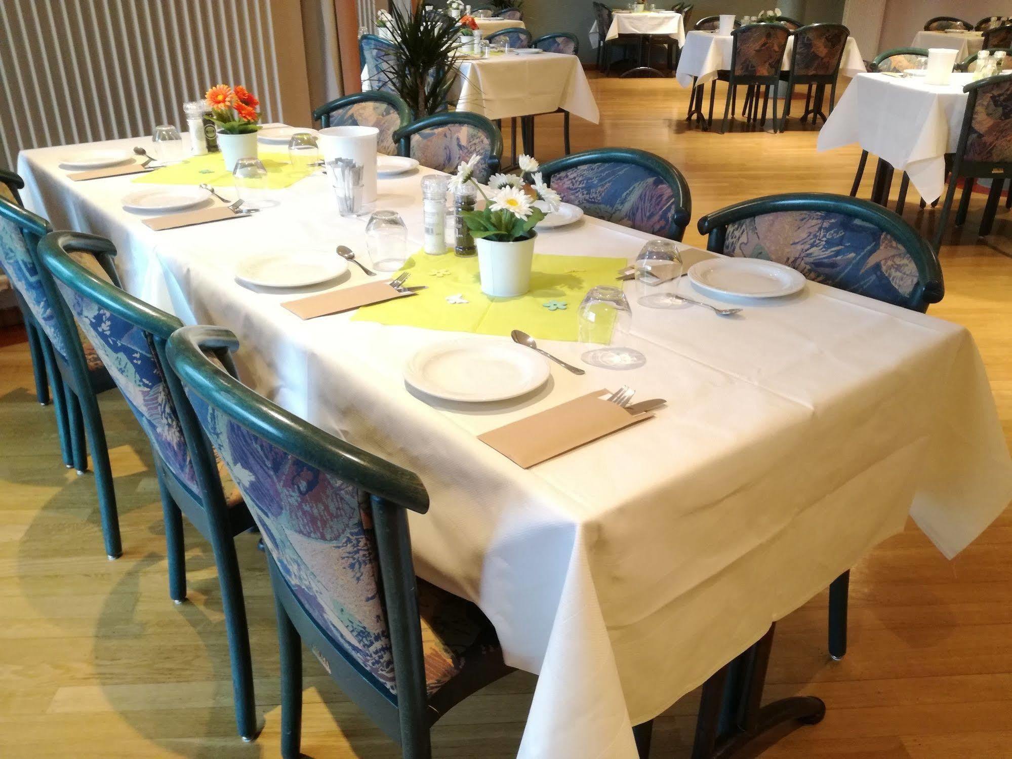 Park Hotel Kelmis Екстериор снимка