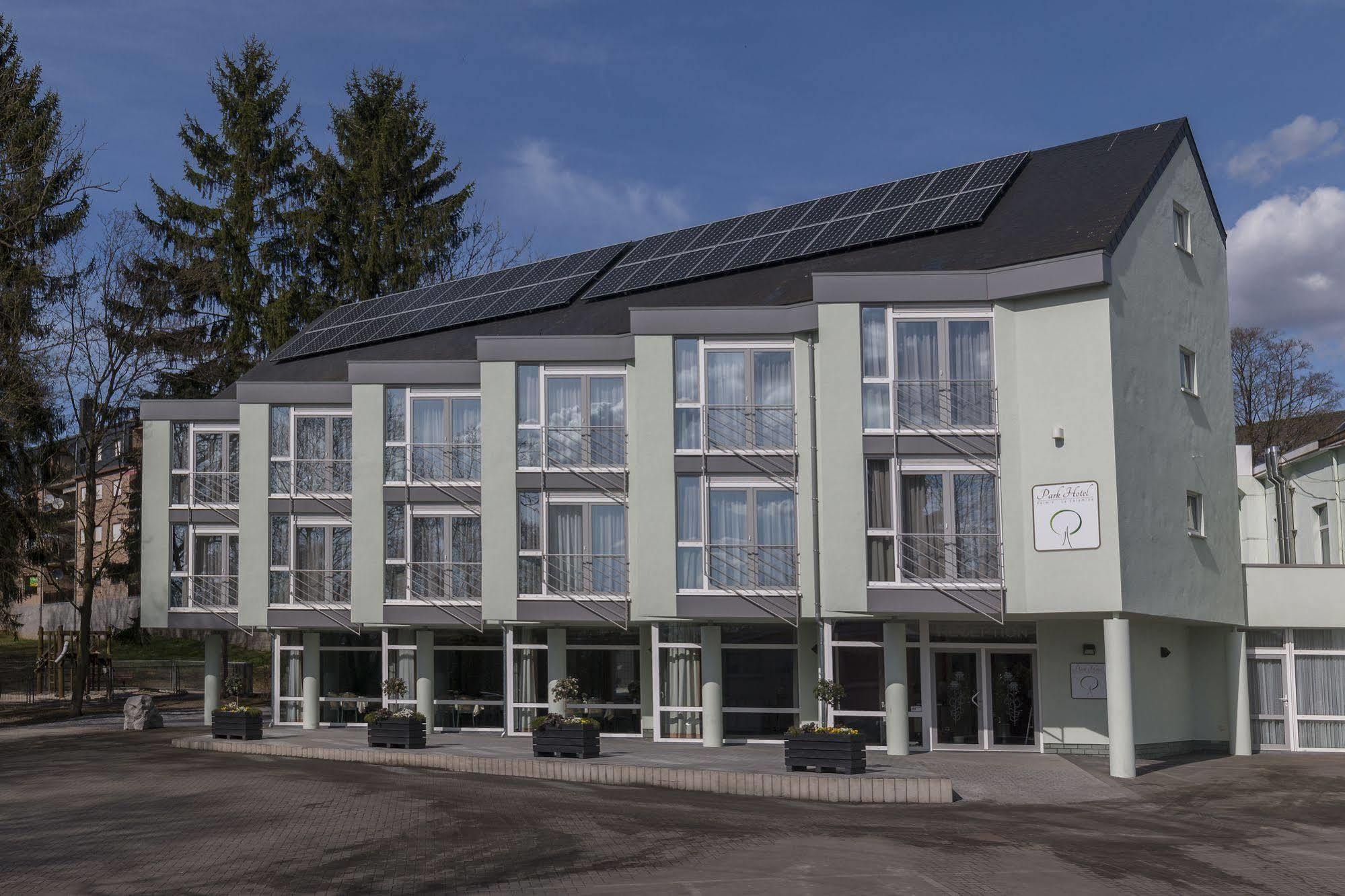 Park Hotel Kelmis Екстериор снимка