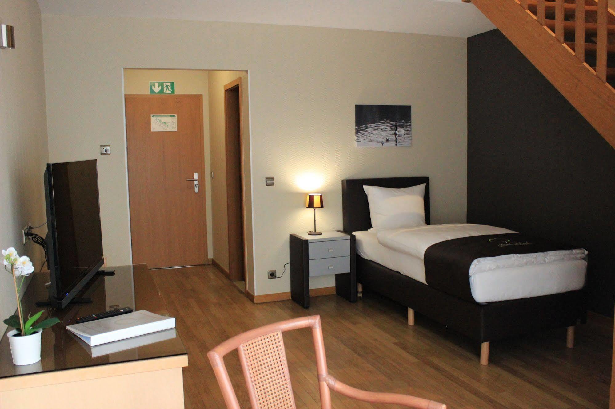 Park Hotel Kelmis Екстериор снимка